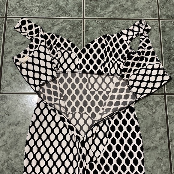 Rubber Ducky Black & White Dress size M - Picture 6 of 6